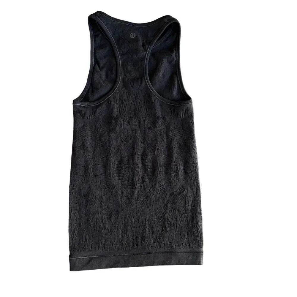 Lululemon seamless tank black size 4